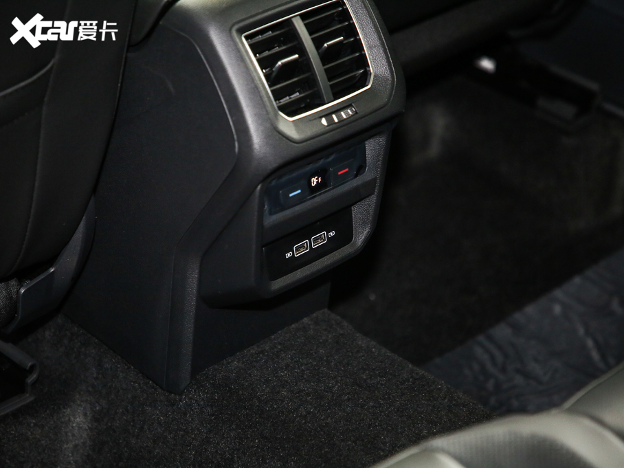 2019̽ 330TSI APlus VI