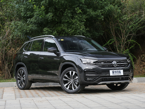 2019380TSI R-Line V w^