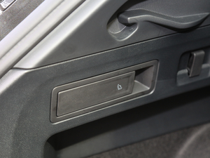 2019380TSI R-Line V g