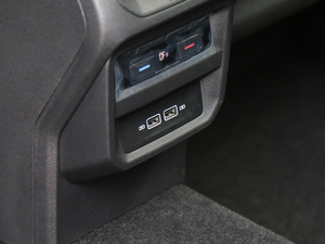 2019380TSI R-Line V g