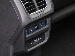 2019380TSI R-Line V g