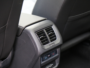 2019380TSI R-Line V g