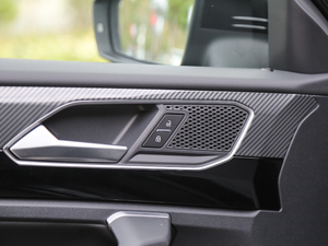 2019380TSI R-Line V g