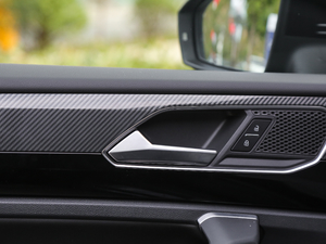 2019380TSI R-Line V g