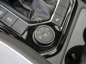 2019380TSI R-Line V п؅^