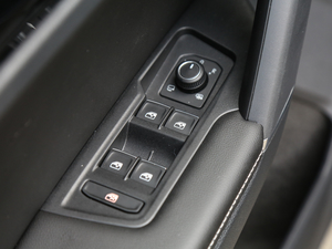 2019380TSI R-Line V {܇ƅ^	