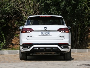 2019380TSI R-Line V ^