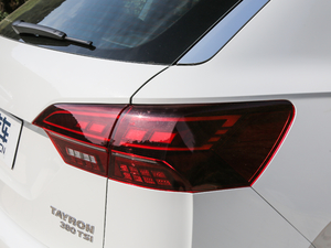 2019380TSI R-Line V ^