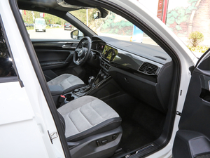 2019380TSI (q)R-Line V g