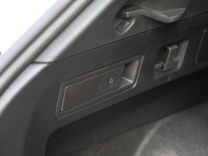 2019380TSI (q)R-Line V g