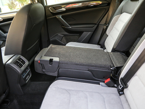 2019380TSI R-Line V g