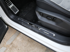 2019380TSI R-Line V g