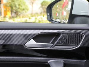 2019380TSI R-Line V g