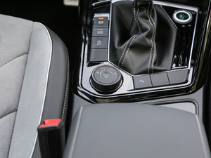 2019380TSI (q)R-Line V п؅^(q)