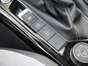 2019380TSI R-Line V п؅^