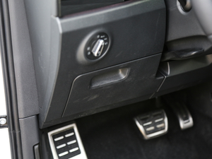 2019380TSI R-Line V п؅^