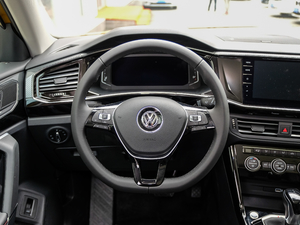 2019380TSI (q)F (gu)V P