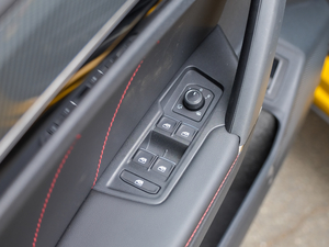 2019380TSI (q)F (gu)V {܇ƅ^(q)	