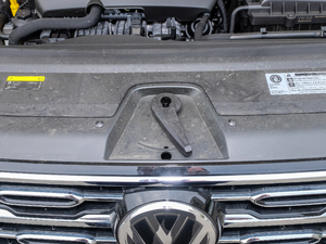 2019380TSI (q)F (gu)V 