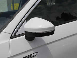 2019380TSI R-Line VI ^