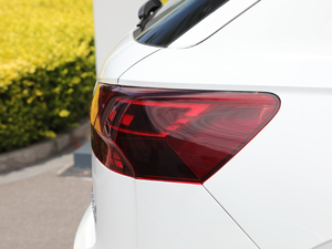 2019380TSI R-Line VI ^