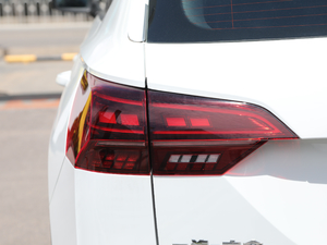 2019380TSI R-Line VI ^