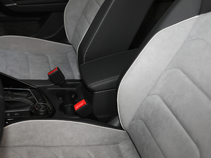 2019380TSI (q)R-Line VI 