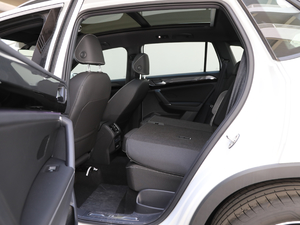 2019380TSI (q)R-Line VI ηŵ