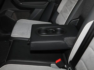 2019380TSI (q)R-Line VI g