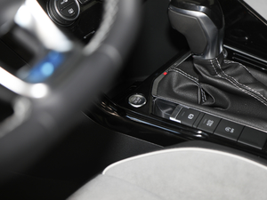 2019380TSI R-Line VI п؅^