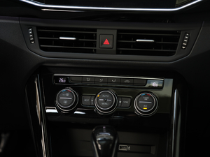 2019380TSI (q)R-Line VI п؅^(q)