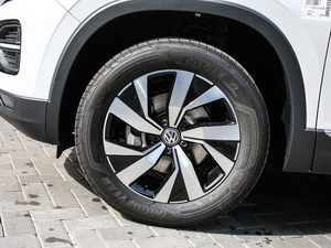 2019330TSI (q)APlus VI ݆Ȧ