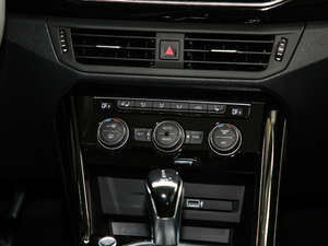 2019330TSI APlus VI {{