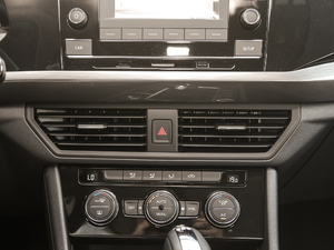 2019280TSI DSGӢ {(dio)L(fng)