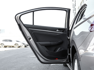 2019Ŀ 1.5L Ԅ(dng)Ӣ (gu)V ܇(ch)T(mn)