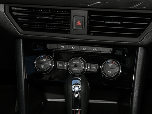 2019Ŀ 1.5L ԄӾӢ V {(dio){(dio)(ji)