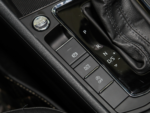 2019Ŀ 1.5L Ԅ(dng)Ӣ (gu)VI v܇Ƅ(dng)