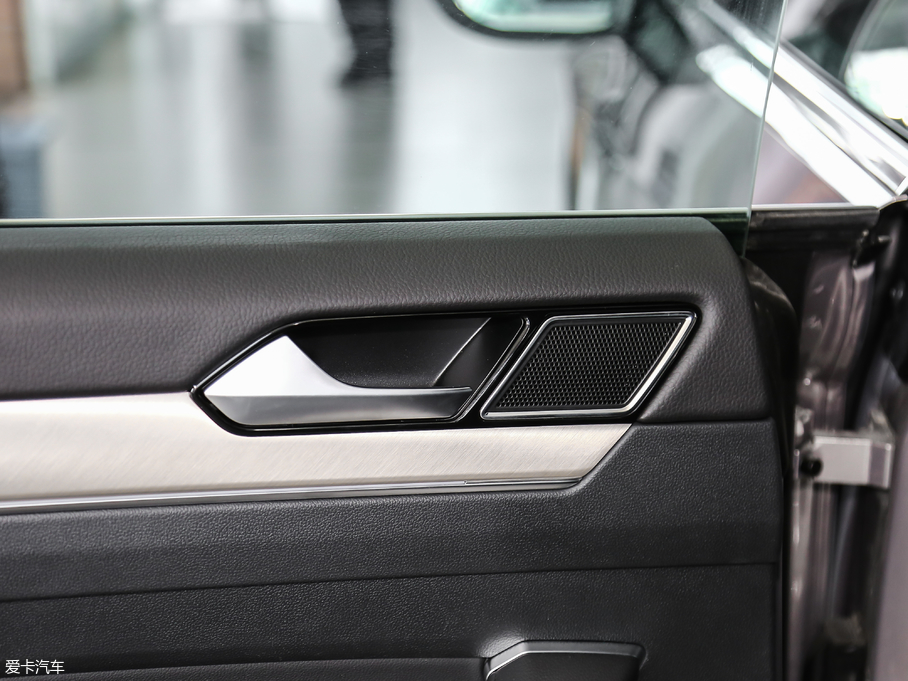 2019CC 330TSI A V