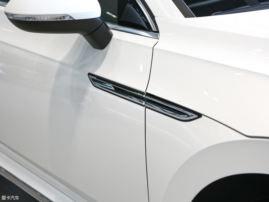 2019CC 330TSI  VI