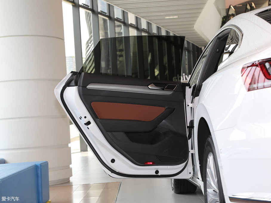 2019CC 330TSI  (gu)VI