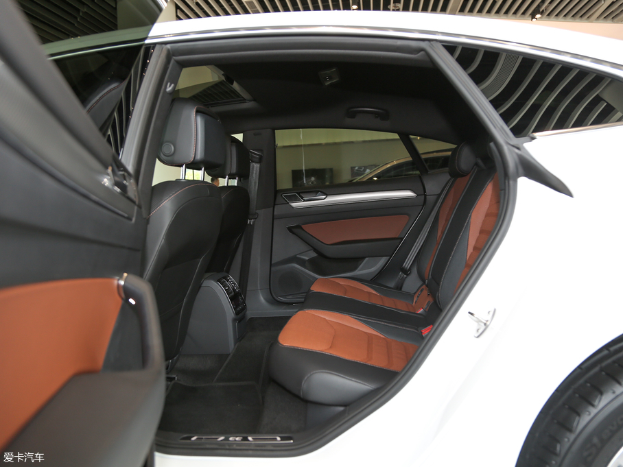 2019CC 330TSI  VI