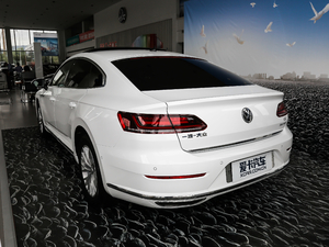 2019款330TSI 魅颜版 国V 左后45度