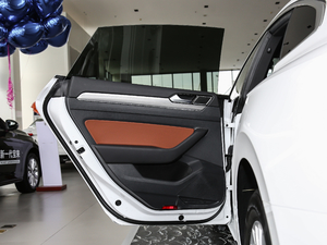 2019款330TSI 魅颜版 国V 左后车门