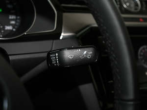2019款330TSI 华颜版 国VI 中控区