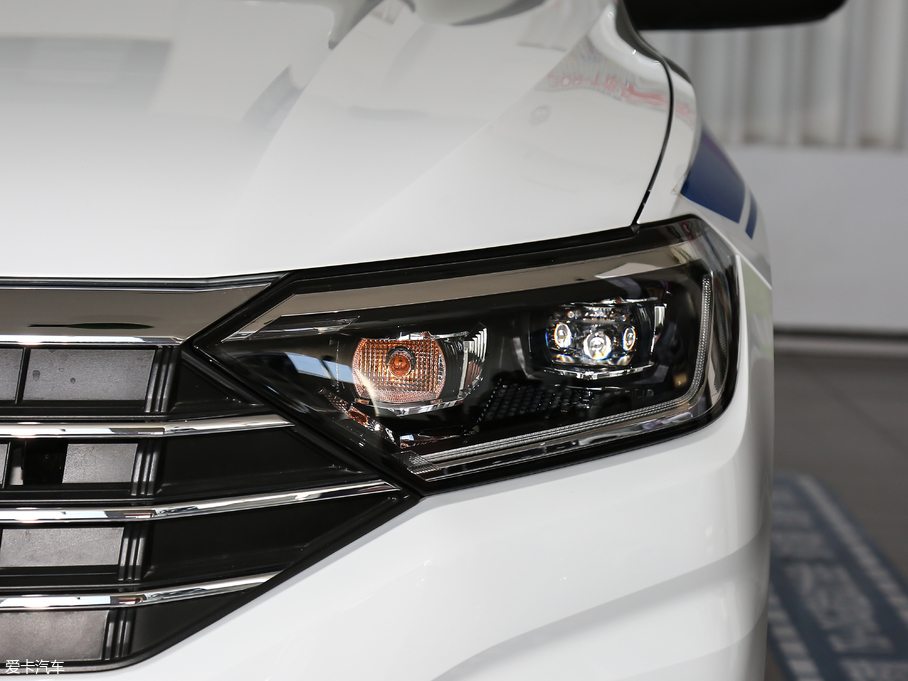 2019v 280TSI DSGm (gu)V