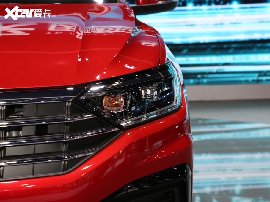 2019v 280TSI DSG R-Line VI