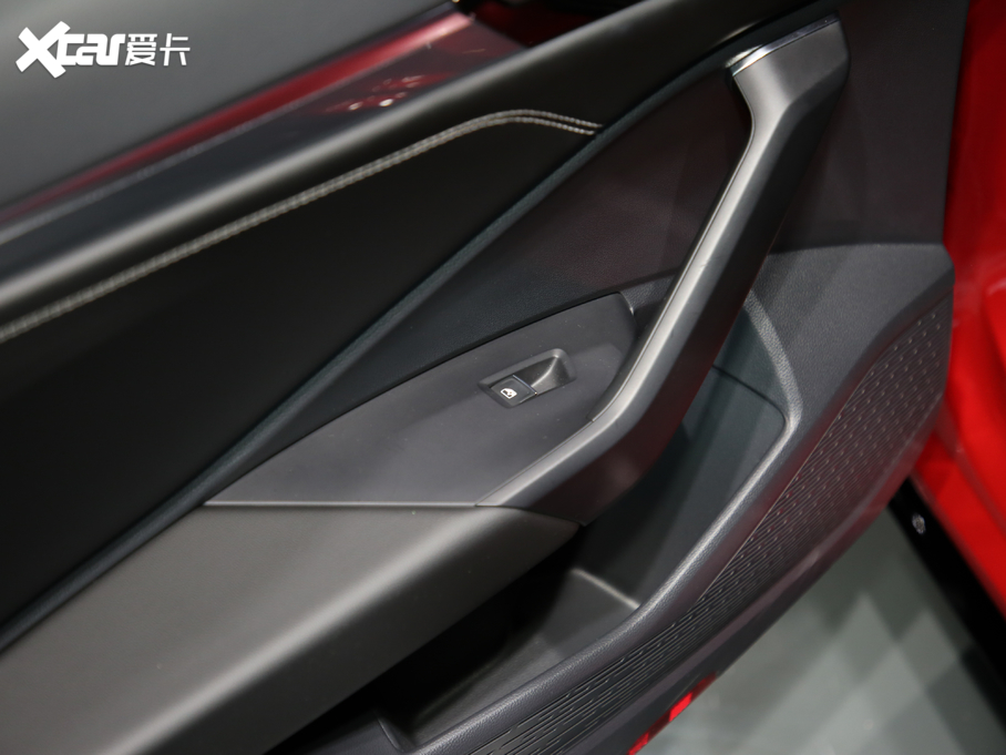 2019v 280TSI DSG R-Line (gu)VI