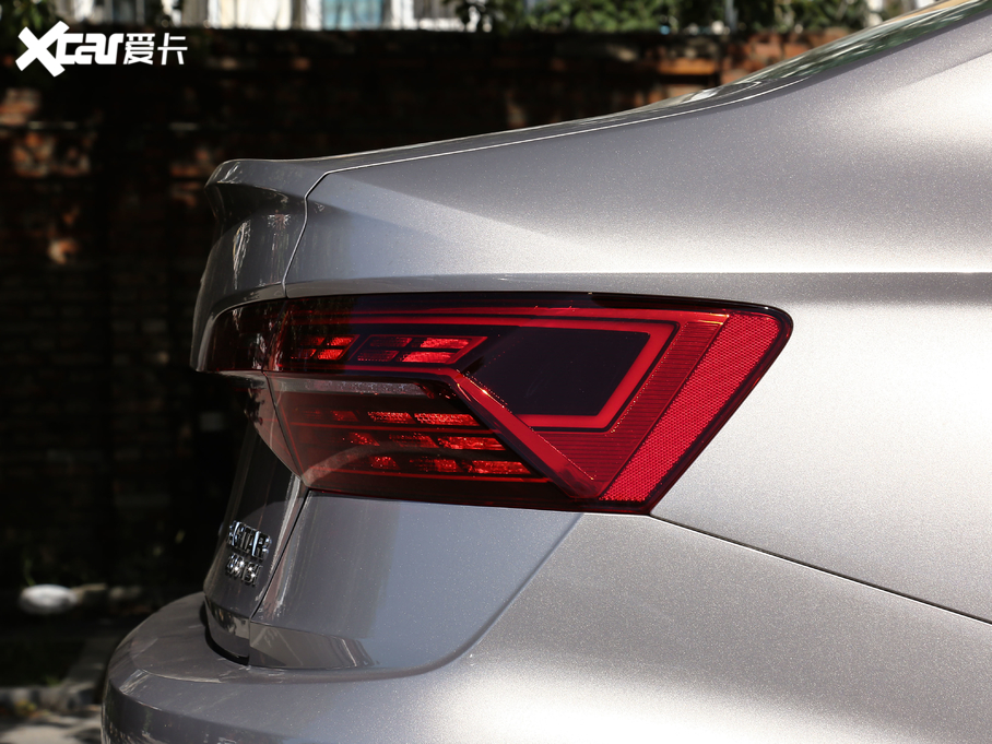 2019v 200TSI DSGm VI