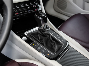 2019款280TSI DSG旗舰型 国V 换挡杆