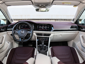 2019款280TSI DSG旗舰型 国V 内饰全景